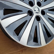 Load image into Gallery viewer, 1x Alufelge 17 Zoll 6.5" 5x112 3V0601025AH Skoda Superb Iii Rim Wheel FEL3783444552ia