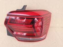 Laden Sie das Bild in den Galerie-Viewer, Rückleuchte VW Polo 2G0945095B 2G0945069B Ein Stück (Rechts oder Links)