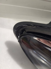 Laden Sie das Bild in den Galerie-Viewer, Frontscheinwerfer Mercedes-Benz W247 A247906480 Rechts Scheinwerfer Headlight SCH1998056080nb