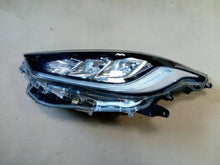 Load image into Gallery viewer, Frontscheinwerfer Toyota Yaris LED Links Scheinwerfer Headlight SCH2239765595hp