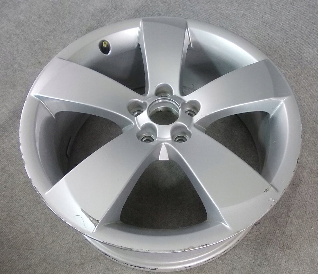 1x Alufelge 17 Zoll 7.0" 5x100 41ET Glanz Silber 5J7601025B Skoda Fabia Ii