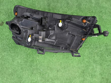 Load image into Gallery viewer, Frontscheinwerfer Skoda Kamiq 658941015B Full LED Links Scheinwerfer Headlight SCH4771850080hm