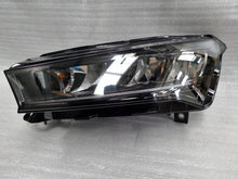 Laden Sie das Bild in den Galerie-Viewer, Frontscheinwerfer Skoda Enyaq 5LB941015 Full LED Links Scheinwerfer Headlight