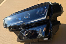 Laden Sie das Bild in den Galerie-Viewer, Frontscheinwerfer Skoda Karoq 57B941035 Links Scheinwerfer Headlight SCH2969035880op