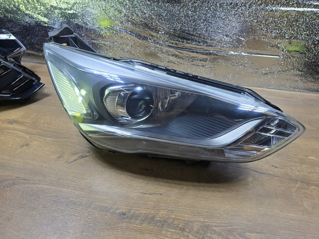 Frontscheinwerfer Ford C-Max II F1CB-13D152-AF Xenon Rechts Headlight SCH4556411527ea