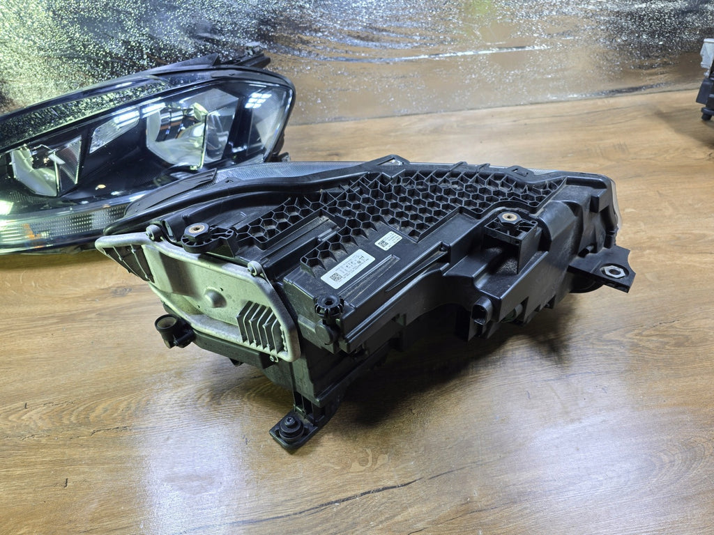 Frontscheinwerfer VW Caddy 2K8941035AH Links Scheinwerfer Headlight SCH7016998426tt
