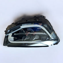 Laden Sie das Bild in den Galerie-Viewer, Frontscheinwerfer Mercedes-Benz Glc X253 A2539067001 LED Rechts Headlight