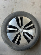 Load image into Gallery viewer, 1x Alufelge 16 Zoll 6.5" 5x120 46ET VW Golf Vii Rim Wheel FEL5537435291sq