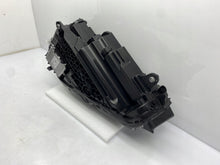 Laden Sie das Bild in den Galerie-Viewer, Frontscheinwerfer Skoda Superb I 3P1941015B LED Links Scheinwerfer Headlight SCH4003650642bq