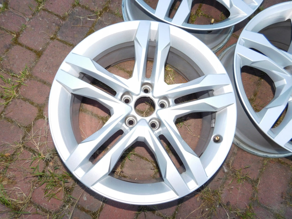 1x Alufelge 18 Zoll 7.5" 5x112 29ET Glanz Silber 8W9601025B Audi A4 B9 Rim Wheel FEL2299764834ww