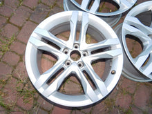 Load image into Gallery viewer, 1x Alufelge 18 Zoll 7.5" 5x112 29ET Glanz Silber 8W9601025B Audi A4 B9 Rim Wheel FEL2299764834ww
