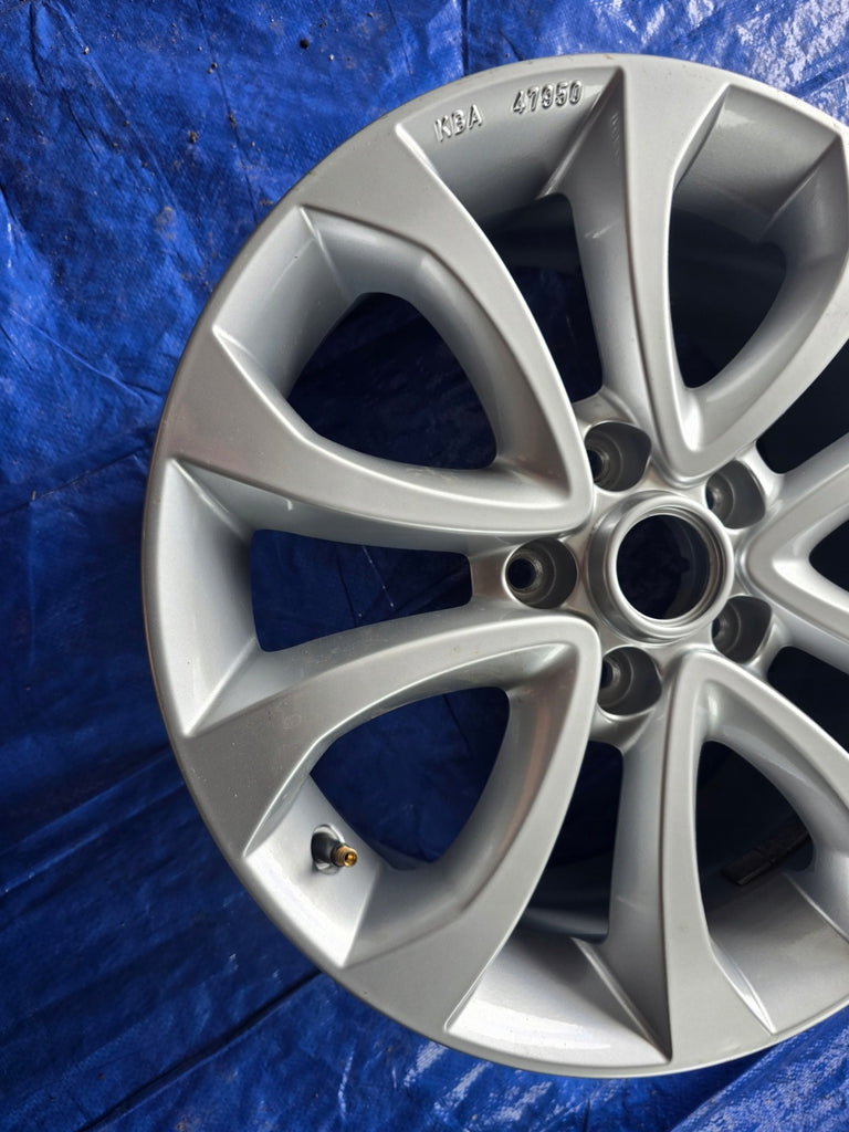 1x Alufelge 17 Zoll 7.0" 5x114.3 47ET Glanz Grau KE409-1K200 Nissan Juke FEL3741239002xu