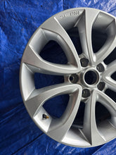 Load image into Gallery viewer, 1x Alufelge 17 Zoll 7.0" 5x114.3 47ET Glanz Grau KE409-1K200 Nissan Juke FEL3741239002xu