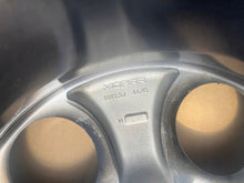 Laden Sie das Bild in den Galerie-Viewer, 1x Alufelge 18 Zoll 7.5" 5x110 6AF49 Jeep Compass Rim Wheel FEL9339751811hj