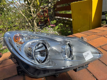 Laden Sie das Bild in den Galerie-Viewer, Frontscheinwerfer Opel Corsa D 13186382 Rechts Scheinwerfer Headlight SCH1909357110ji