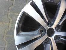 Laden Sie das Bild in den Galerie-Viewer, 1x Alufelge 17 Zoll 7.0&quot; 5x108 44ET 9677989977 Peugeot 308 Rim Wheel