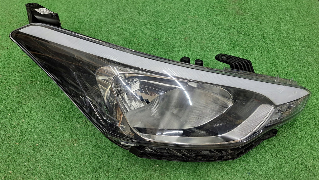 Frontscheinwerfer Hyundai I20 92102C8000 Rechts Scheinwerfer Headlight