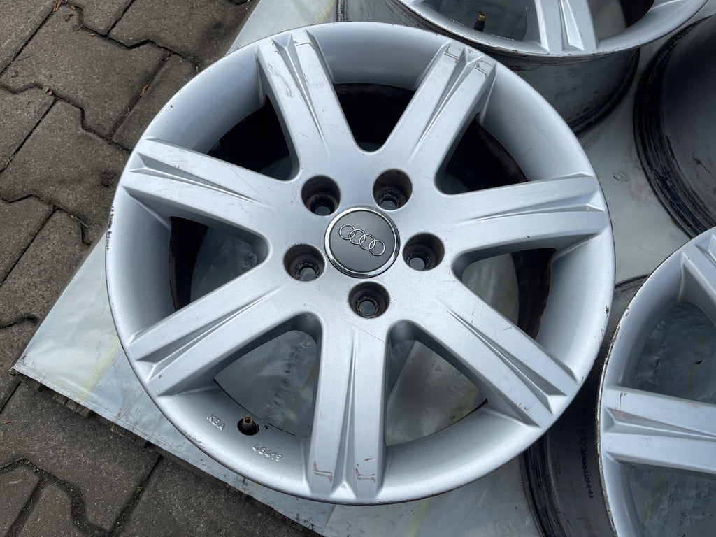 4x Alufelge 16 Zoll 7.0" 5x112 42ET Matt Silber Audi C6 Rim Wheel