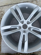 Load image into Gallery viewer, 1x Alufelge 19 Zoll 7.5" 5x108 45ET Silber GX731007NB Jaguar Xe Rim Wheel FEL3598312210nt