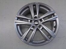Laden Sie das Bild in den Galerie-Viewer, 1x Alufelge 17 Zoll 7.0&quot; 5x112 45ET 124R-001125 Seat Rim Wheel