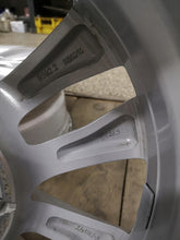 Load image into Gallery viewer, 4x Alufelge 17 Zoll 7.0" 5x112 48 5ET A2054018000 Mercedes-Benz Viano Rim Wheel FEL4847264967go