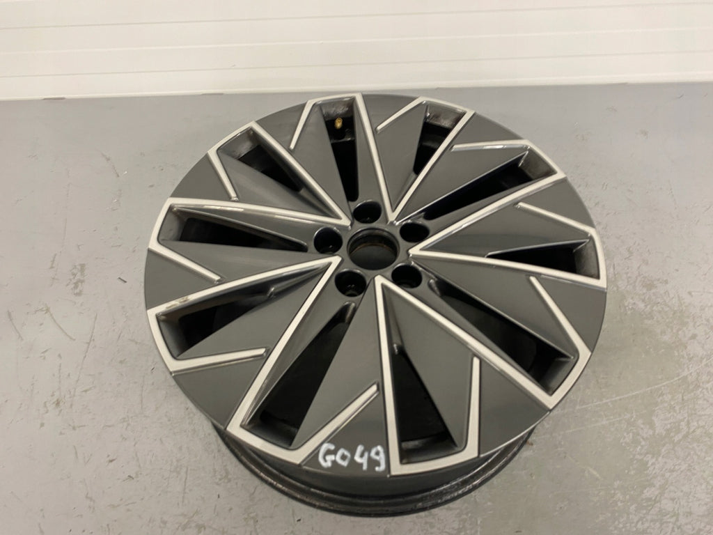 1x Alufelge 17 Zoll 6.5" 5x100 40ET Glanz Schwarz 658601025A Skoda Scala FEL6235816022le