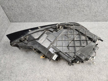 Laden Sie das Bild in den Galerie-Viewer, Frontscheinwerfer VW Touareg 7P1941033 Xenon Links Scheinwerfer Headlight SCH1381154822is