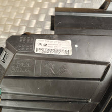 Laden Sie das Bild in den Galerie-Viewer, Frontscheinwerfer Peugeot Expert 9828567880 Rechts Scheinwerfer Headlight SCH3571953045ih