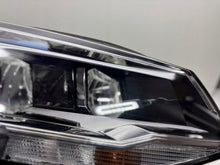 Load image into Gallery viewer, Frontscheinwerfer VW Caddy 2K1941006D Rechts Scheinwerfer Headlight SCH4430929137dm