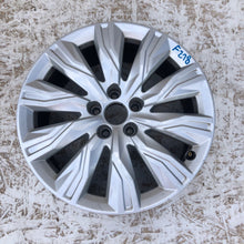 Load image into Gallery viewer, 1x Alufelge 18 Zoll 7.5&quot; 5x112 39ET Glanz Silber 8W0071498 Audi A4 B9 Rim Wheel