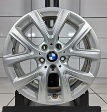 Laden Sie das Bild in den Galerie-Viewer, 1x Alufelge 17 Zoll 5x112 47ET Glanz Silber 6884815 BMW F45 Rim Wheel FEL1638421273dr