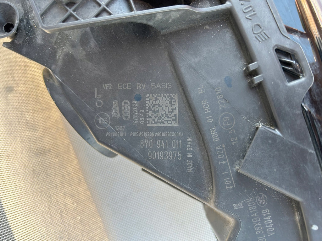 Frontscheinwerfer Audi A3 8Y0941011 Full LED Ein Stück (Rechts oder Links)