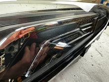 Laden Sie das Bild in den Galerie-Viewer, Frontscheinwerfer Lynk &amp; Co 01 8893628734 Links Scheinwerfer Headlight SCH9527454340mm