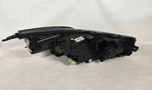 Laden Sie das Bild in den Galerie-Viewer, Frontscheinwerfer Ford Kuga PV4B-13E015-CE Ein Stück (Rechts oder Links) SCH9127620748mh
