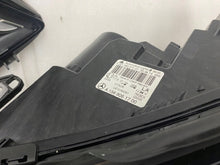 Laden Sie das Bild in den Galerie-Viewer, Frontscheinwerfer Mercedes-Benz X156 A1569061700 LED Rechts oder Links SCH7480530177ib