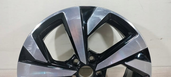 1x Alufelge 17 Zoll 6.5" 5x100 39ET 2G7601025B VW T-Cross Rim Wheel FEL1811984310tw