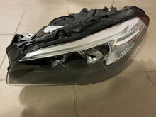 Laden Sie das Bild in den Galerie-Viewer, Frontscheinwerfer BMW F11 F10 7343911 7317132 Xenon Rechts oder Links