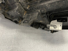 Laden Sie das Bild in den Galerie-Viewer, Frontscheinwerfer Mercedes-Benz Gla A1569061800 Bi-Xenon Rechts Headlight SCH3442527350pn