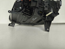 Laden Sie das Bild in den Galerie-Viewer, Frontscheinwerfer Dacia Duster 260107725R Full LED Rechts Scheinwerfer Headlight