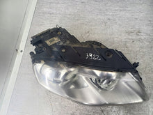 Laden Sie das Bild in den Galerie-Viewer, Frontscheinwerfer VW Passat 3C0941752G Rechts Scheinwerfer Headlight SCH2963425335qk