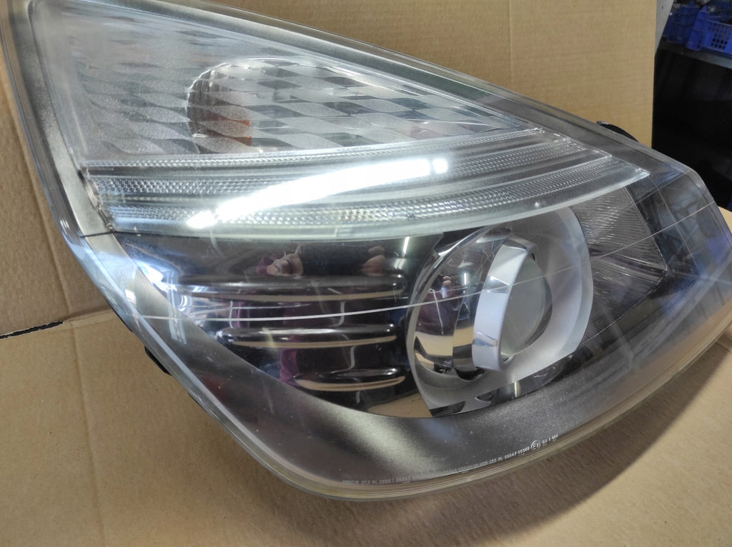 Frontscheinwerfer Renault Espace IV 8200394710 Xenon Rechts Headlight