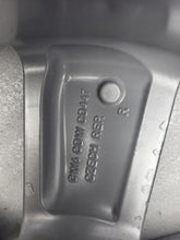 Laden Sie das Bild in den Galerie-Viewer, 1x Alufelge 17 Zoll 7.0&quot; 5x112 45ET Glanz 57A601025F Skoda Karoq Rim Wheel