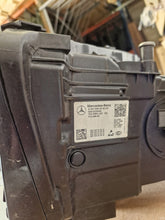 Laden Sie das Bild in den Galerie-Viewer, Frontscheinwerfer Mercedes-Benz Gla A2479064205 Rechts Scheinwerfer Headlight SCH7657078857gg