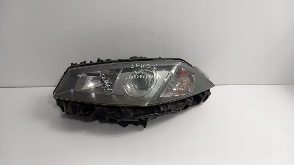 Frontscheinwerfer Renault Megane II Xenon Links Scheinwerfer Headlight SCH8288320788hr