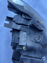 Laden Sie das Bild in den Galerie-Viewer, Frontscheinwerfer Audi Q7 4L0941003A Bi-Xenon Links Scheinwerfer Headlight SCH3787995380nh