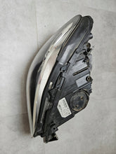 Laden Sie das Bild in den Galerie-Viewer, Frontscheinwerfer BMW F10 7317132 Xenon Rechts Scheinwerfer Headlight SCH3786174918qe