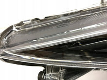 Laden Sie das Bild in den Galerie-Viewer, Frontscheinwerfer Toyota Corolla 81145-02T51 Rechts Scheinwerfer Headlight SCH5011656659yk