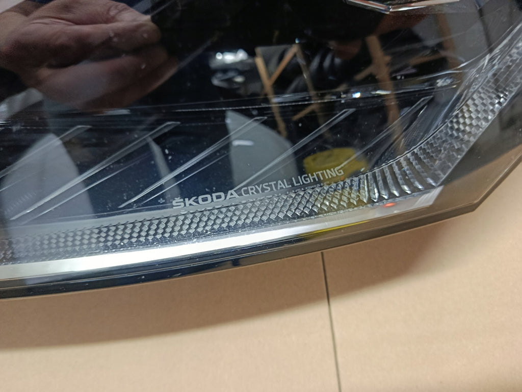 Frontscheinwerfer Skoda Octavia IV 5E4941015A Links Scheinwerfer Headlight SCH3667933807ld