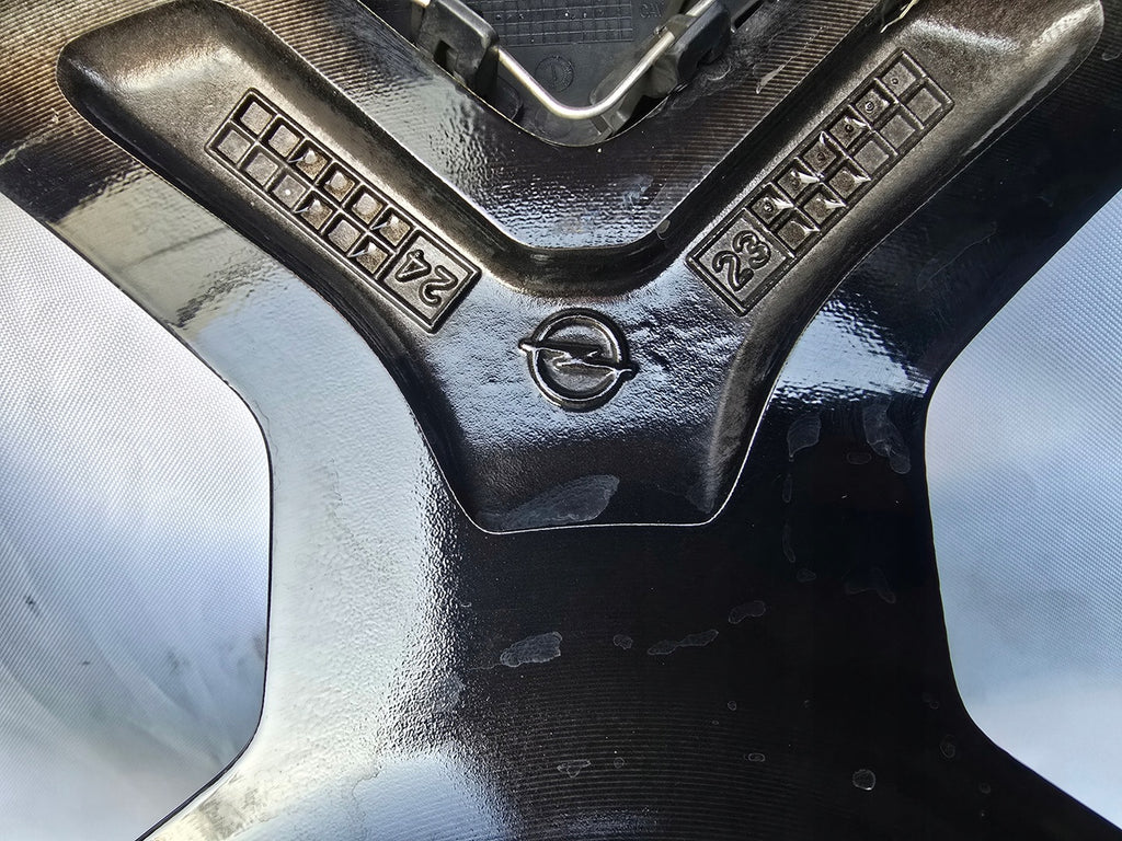 1x Alufelge 18 Zoll 8.0" 5x108 48ET 9843281680 Opel Astra L Rim Wheel