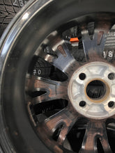 Load image into Gallery viewer, 1x Alufelge 15 Zoll 5.0" 4x100 39ET Glanz Schwarz 426110DJ10 Toyota Aygo FEL5010872398wi